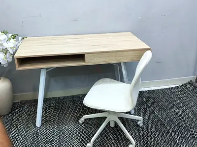 Compact Scandinavian-style Study Desk with Swivel Chair