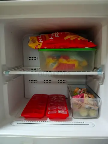 Small Chest Freezer/Freezer Compartment - Good Working Condition