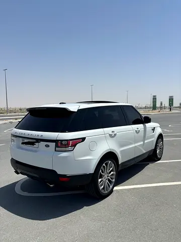 2016 LAND Rover RANGE ROVER SPORT photo 2