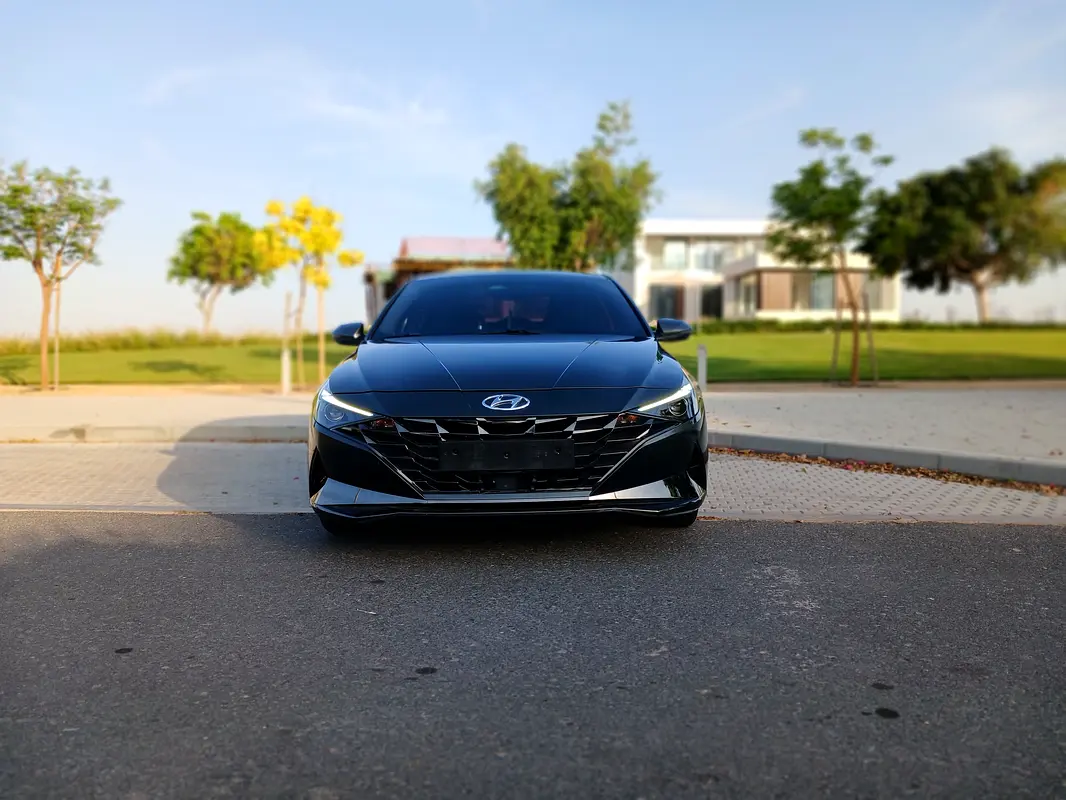 Hyundai Avante 2021 — photo 1 of 9