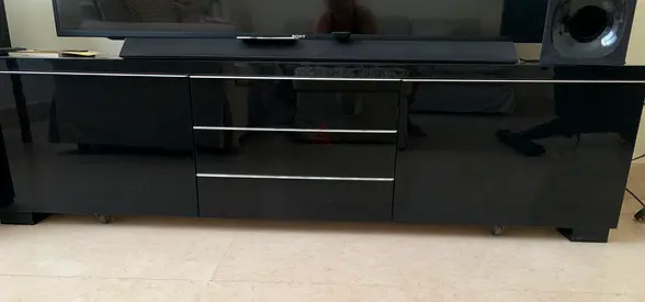 TV Bench