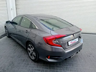 2021 Honda CIVIC — фото 4