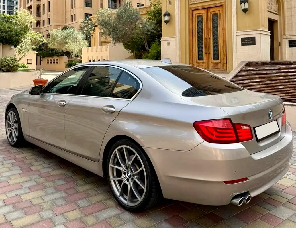 BMW 5-Series 2013 — photo 1 of 16