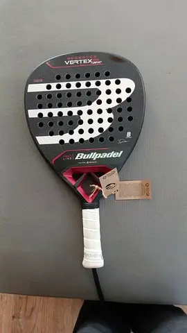 Bullpadel Vertex 04 Comfort - brand new