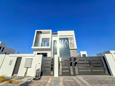 Vacant Double Row Spacious Villa High Quality
