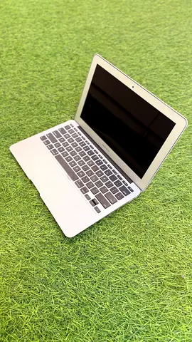 🔥 MacBook Air 2011 – Compact  Budget Friendly! 🔥