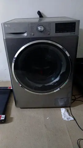 LG Front Load Washing Machine - 8kg, Silver, Good Working Condition