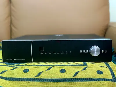 ROKSAN K3 INTEGRATED AMPLIFIER -Black_Mint condiition_Boxed . Priced to sell.