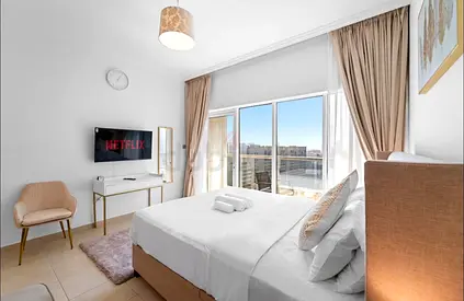 Fully Furnished Studio Apartment in Downtown Dubai - 5 minutes walk from Dubai Mall