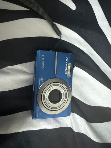 Digital camera for sale