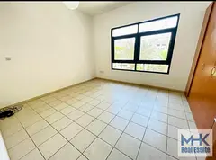 Large 3 bed in Al Ghaf 2 , Greens