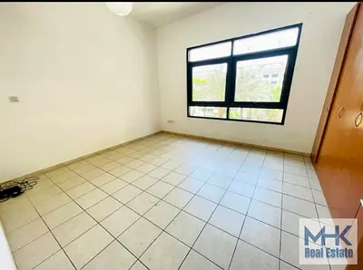 Large 3 bed in Al Ghaf 2 , Greens