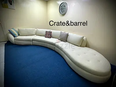 Selling cratebarrel Sofa