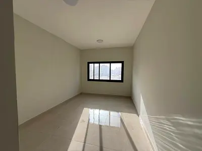 غرفة وصالة | صالة منفصلة | تكييف مركزي | 1 حمام | الجرف3 | قريب دبي | صرف صحي مجاني | 6 دفعات | موقع حيوي | جميع الخدمات