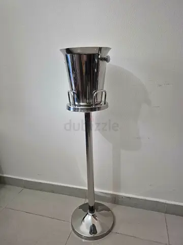 Ice Bucket With Stand