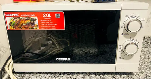 Geepas 20L Microwave Oven - Compact, Manual Controls