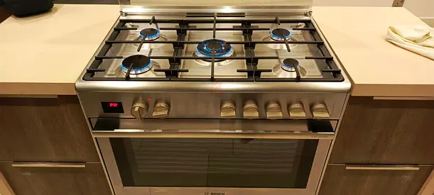 Bosch 8th series Stainless Steel Gas Range with Oven - Good Condition