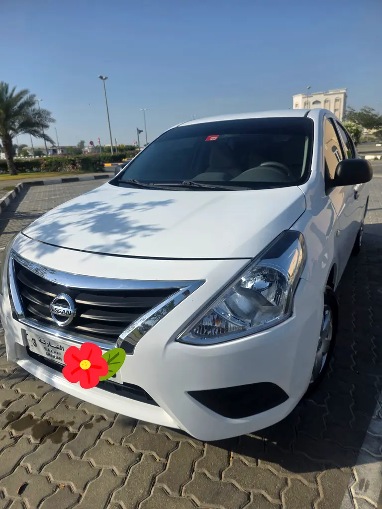 Nissan Sunny 2020 — photo 1 of 19