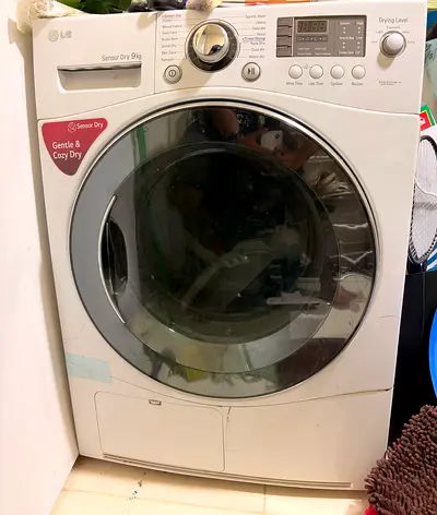 LG Front Load Sensor Dry Tumble Dryer 9kg - Good Working Condition (negotiable)