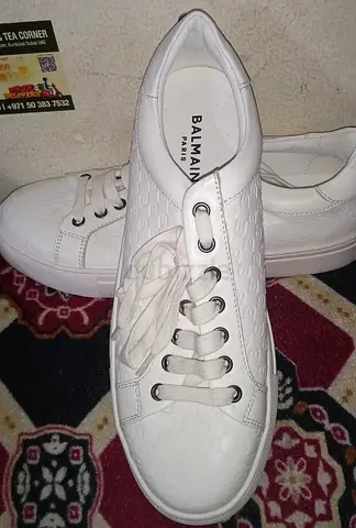 Balmain Paris white leather sneakers