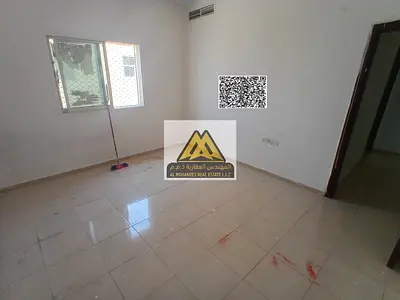 | موقع حيوي | قريب من جميع الخدمات | مساحة كبيرة |