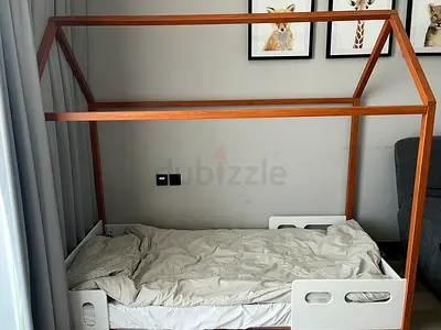 Wooden House-Frame Single Bed for Kids