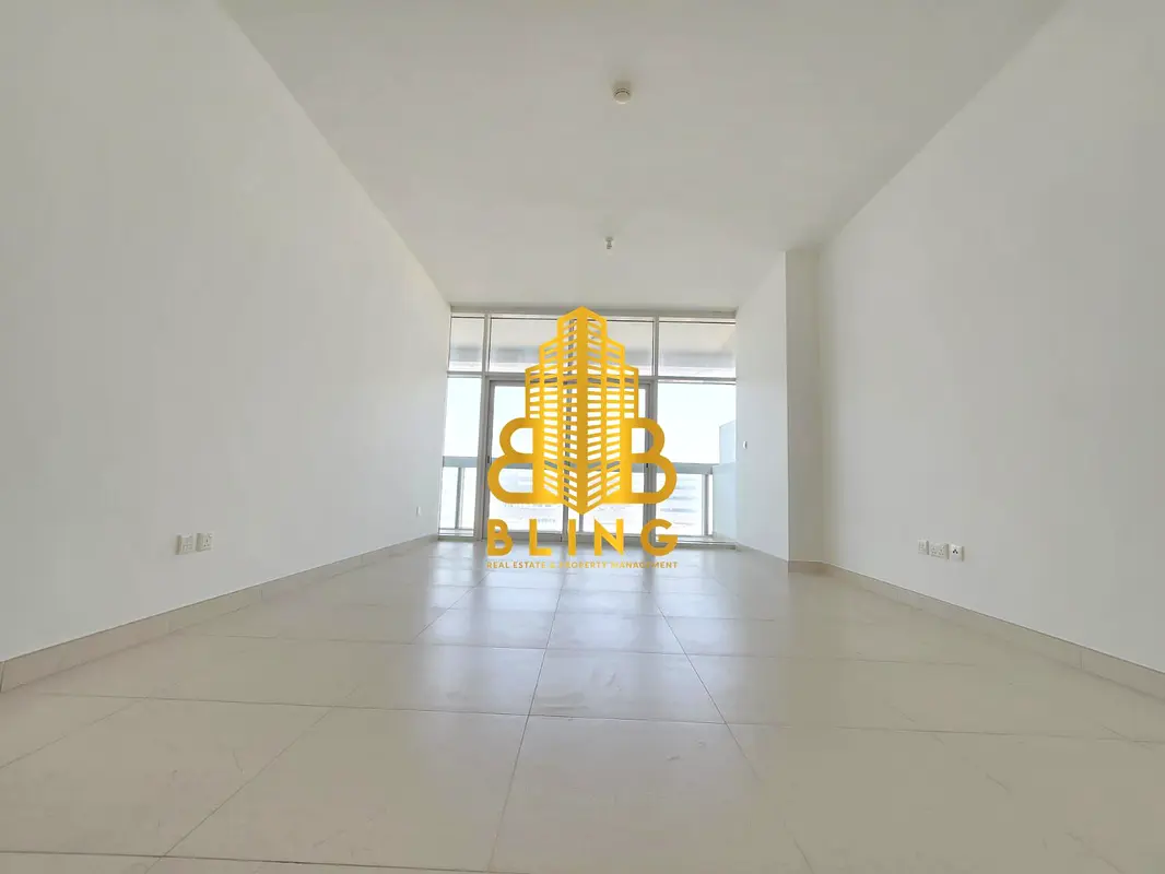 Splendid 1BHK With Balcony & Full Sea View