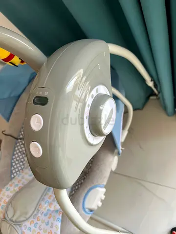 Baby Swing / Bouncer with Multiple Speeds - excellent Condition