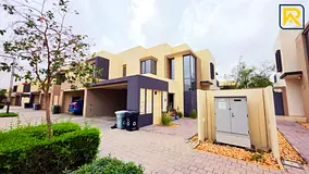Spacious 4BR Villa I Private Garden I Ready to Move In