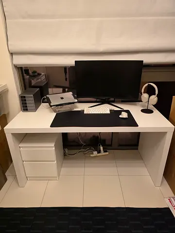 Malm Office Desk  Drawers