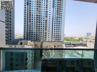 Large space + parking in Gold Crest