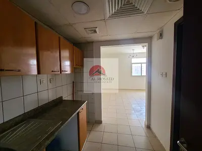 Unfurnisheed without balcony studio apparment parking view family building