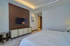 Stunning 2 Bedroom Apartment with Burj Khalifa views