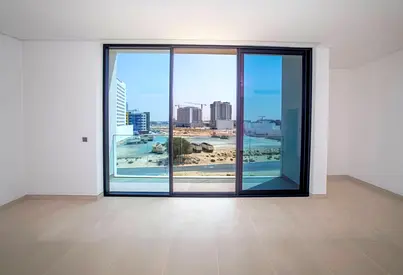 Lavish Unit | Ready to Move | Prime Location