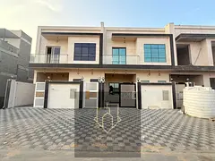 In the Al-Haliou area: 5 rooms, living room, majlis (formal sitting room), kitchen, roof terrace. 95