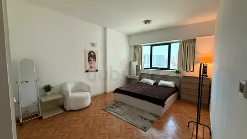 Fully Furnished Room for Executive Bachelor Male OR Female