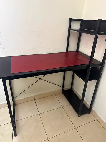 Black Metal Computer Desk with Shelves and Red Desk Mat