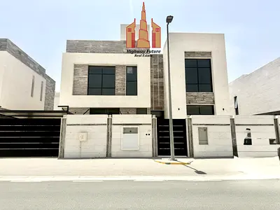 Spacious 5Bhk villa with All master bedrooms /majlis ,Hall ,Maids,Laundry& Store Room