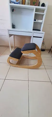 Kneeling Chair best for Backpain and can use for home and office