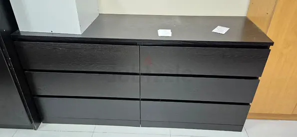 Dark Wood 6-Drawer Dresser / Low Chest - Good Condition