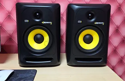 Pair of KRK Rokit 6 Studio Monitor Speakers - Excellent Condition