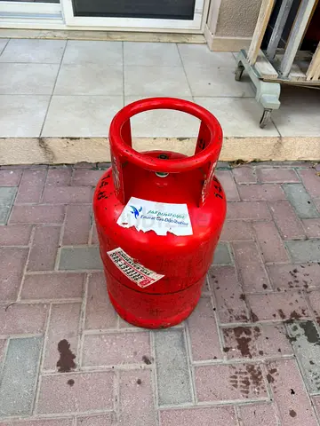 Red LPG Gas Cylinder (Used) - Single 16kg Cylinder