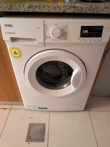 Front-load washing machine - working condition 6 kg