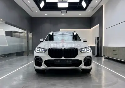 M Sport xDrive40i GCC low mileage
