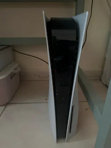PlayStation 5 Console (Standard Edition) - Good Condition