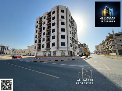 مبنى سكني وتجاري مكون من ستة طوابق (أرضي + 6) (على زاوية شارعين) في عجمان، منطقة الجرف 16، الإمارات العربية المتحدة، خلف السوق الصيني.
