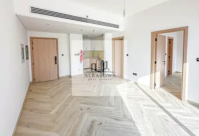 1 Bedroom | Empire Residence | Balcony | Open City Views