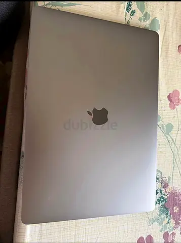 Apple MacBook Pro 15-inch 2016 (Space Gray) - Very Good Condition
