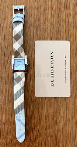 Vintage BURBERRY Watch with Classic Nova Check Strap