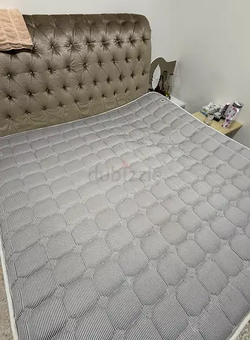 200x200 restonic mattress , perfect condition, original price 6700